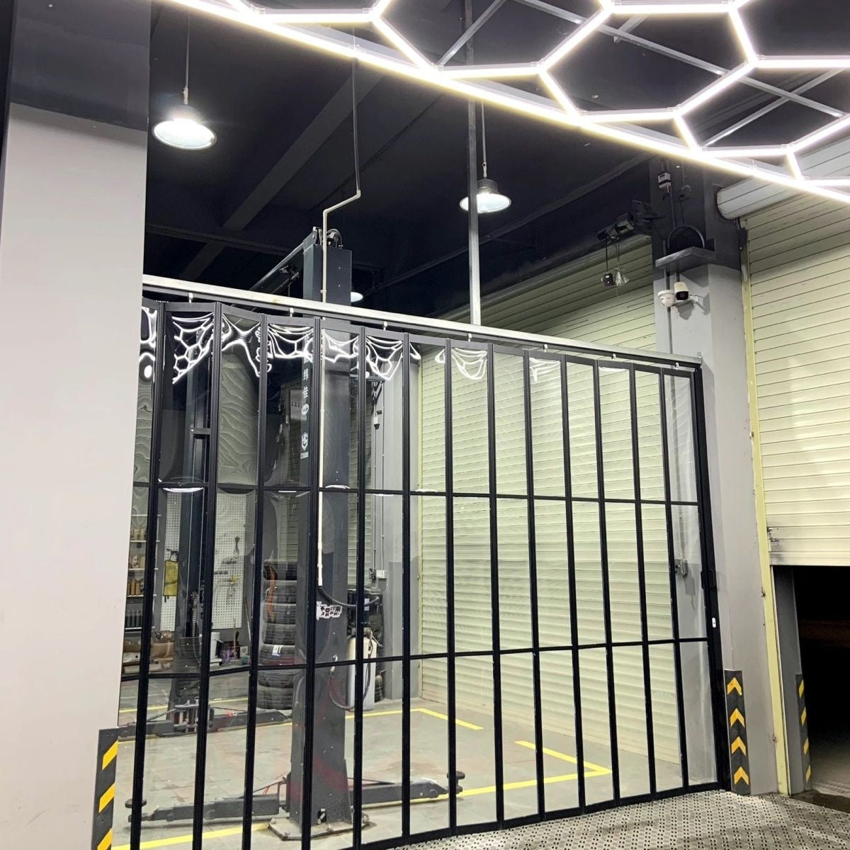 Commercial Store Polycarbonate Transparent Crystal Roller Shutter Doors - BOLANG DOOR